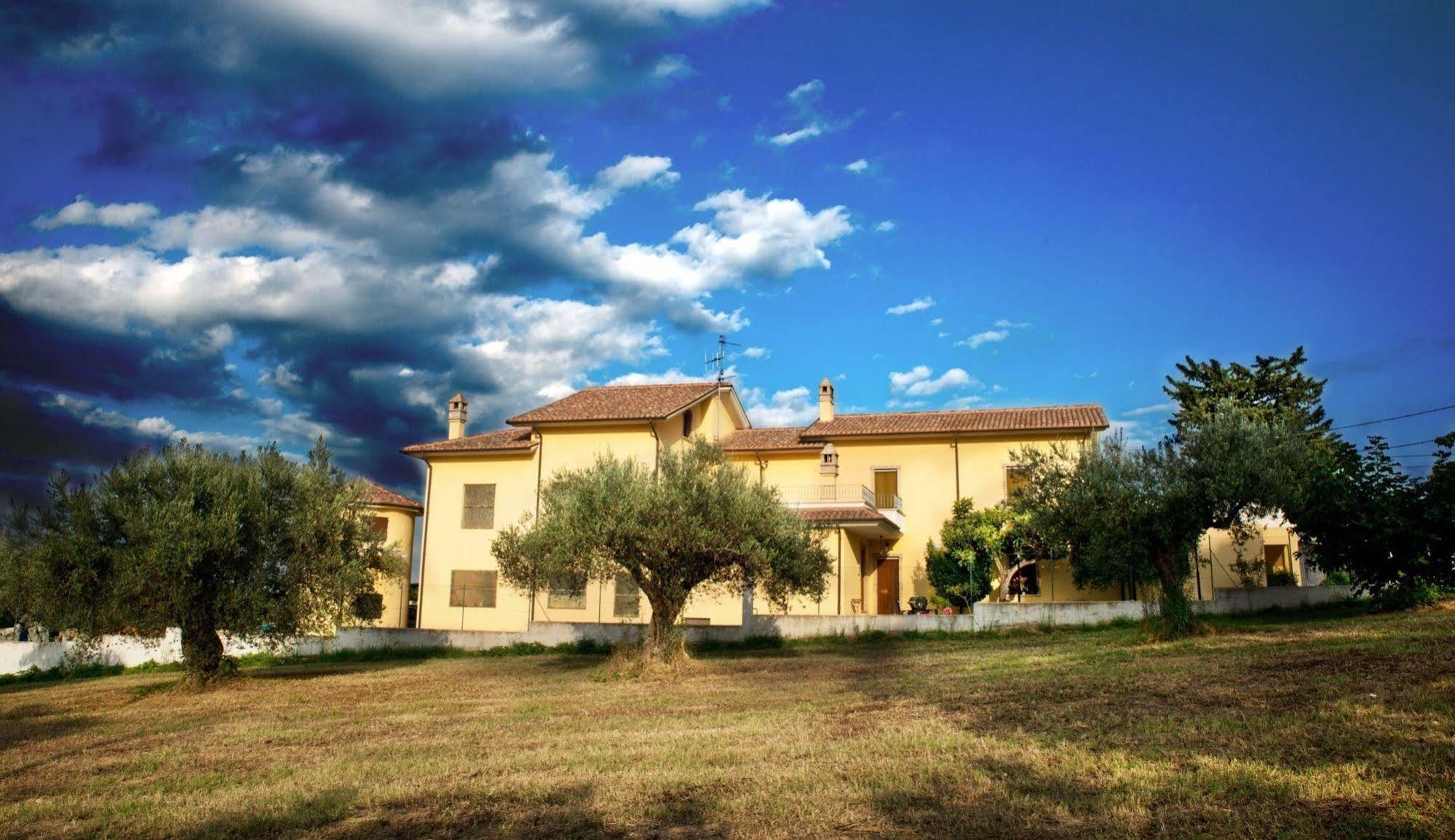 Manoppello Agriturismo Il Casolare Di Nonno Mario מראה חיצוני תמונה